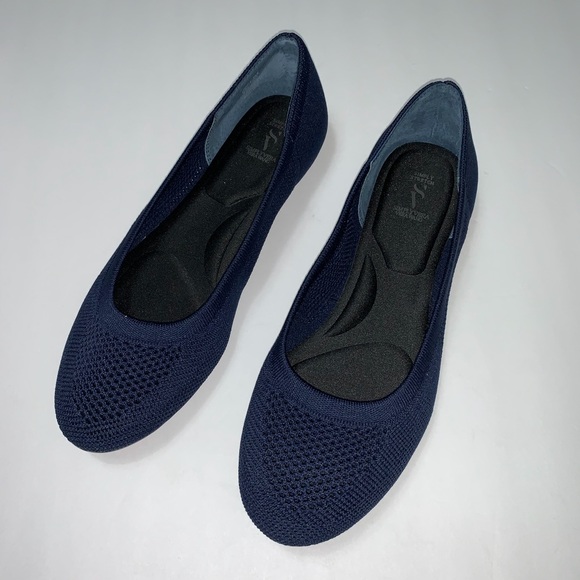 vera wang berner flats